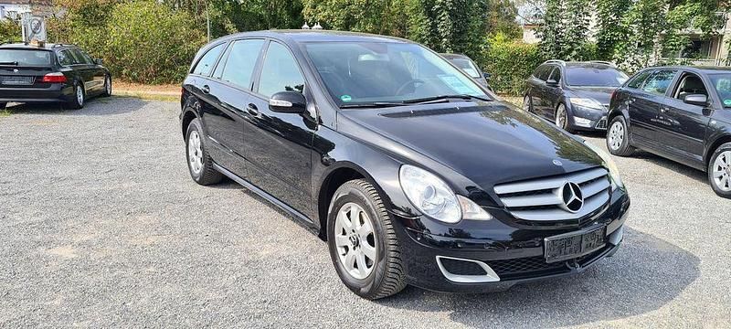 Schwarz unilack Gebraucht 2006 Mercedes R350 Van / Kleinbus | 3.950 € (Superpreis) - Bild 1/3