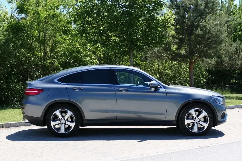 Używany Mercedes GLC220 170 KM (125 kW) 2016 Szary Coupe