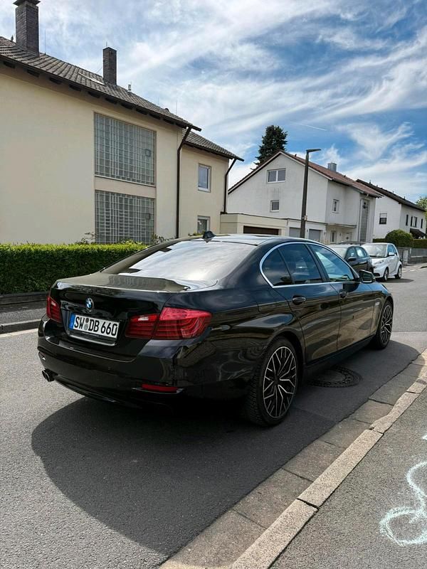 Gebraucht BMW 520 185 PS (136 kW) 2014 Schwarz Limousine