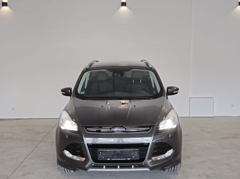 Grau Gebraucht 2015 Ford Kuga Individual SUV | 14.190 € (Fairer Preis) - Bild 1/4