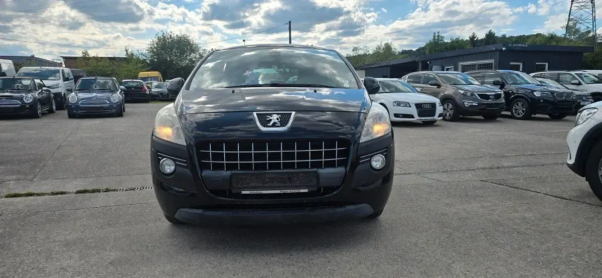Gebraucht Peugeot 3008 Allure 111 PS (81 kW) 2011 Schwarz Kombi
