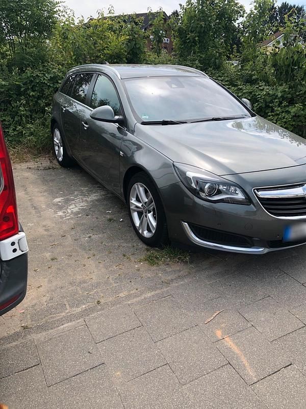 Gebraucht Opel Insignia 136 PS (100 kW) 2016 Grau Kombi