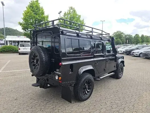 Gebraucht Land Rover Defender SE 122 PS (89 kW) 2015 Schwarz Kombi