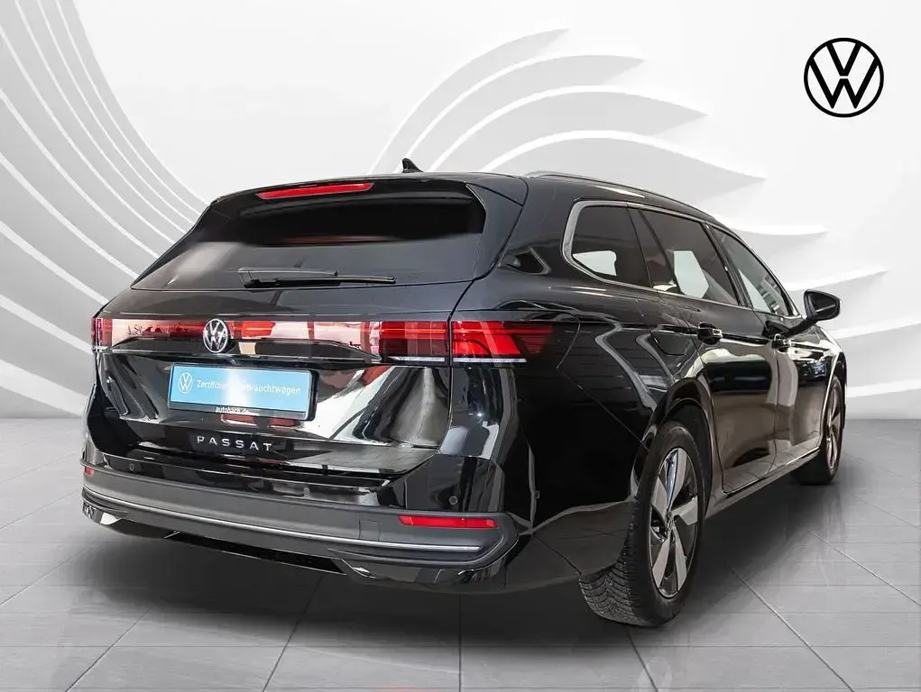 Używany VW Passat Business 150 KM (110 kW) 2024 Czarny Kombi