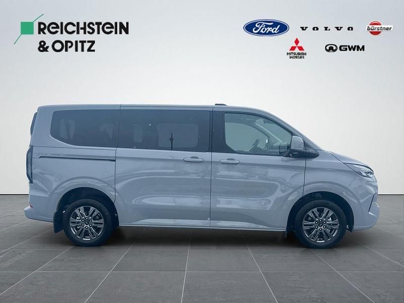 Neu Ford Tourneo Titanium 170 PS (125 kW) 2026 Grau Van / Kleinbus