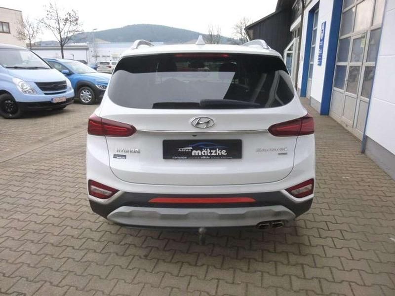 Gebraucht Hyundai Santa Fe Premium 200 PS (147 kW) 2019 Weiß SUV