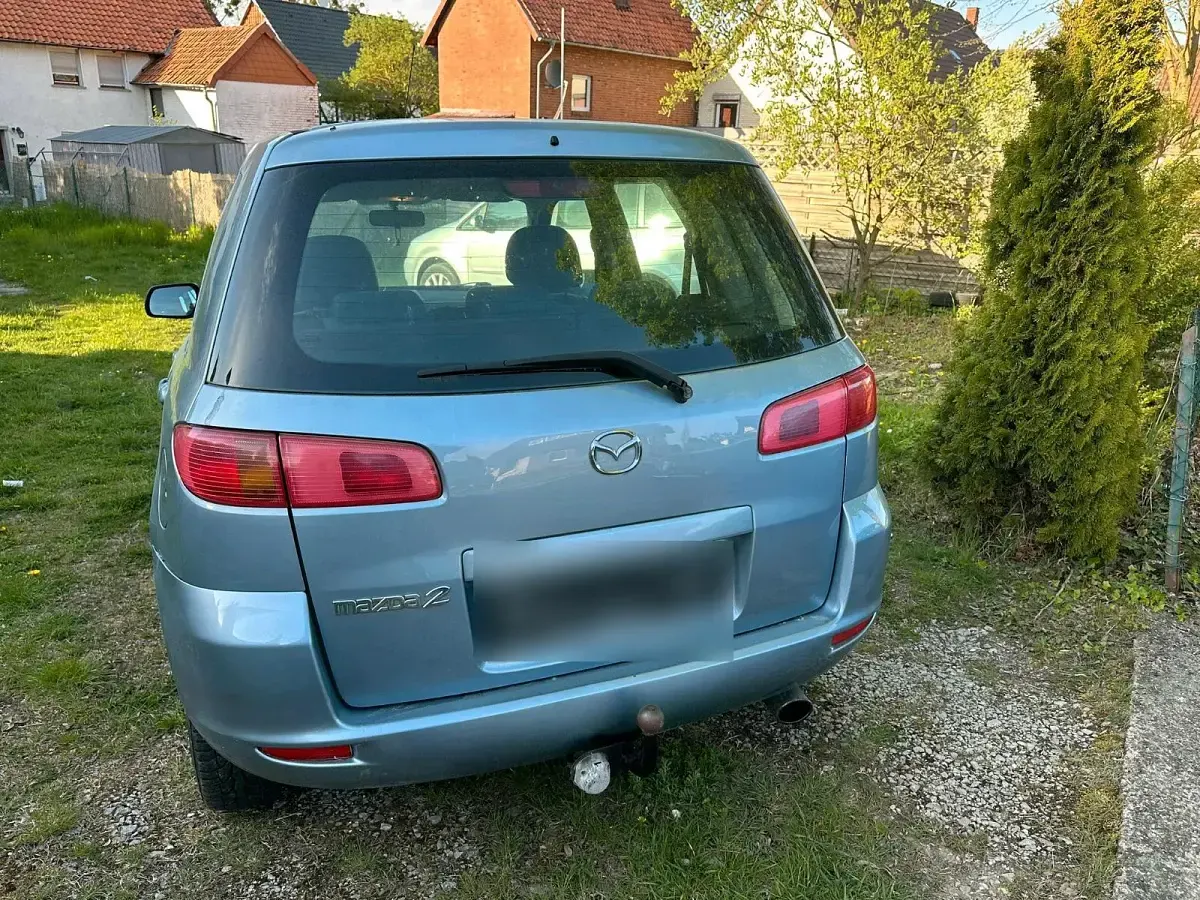 Usata Mazda 2 74 CV (54 kW) 2007 Blu Utilitaria