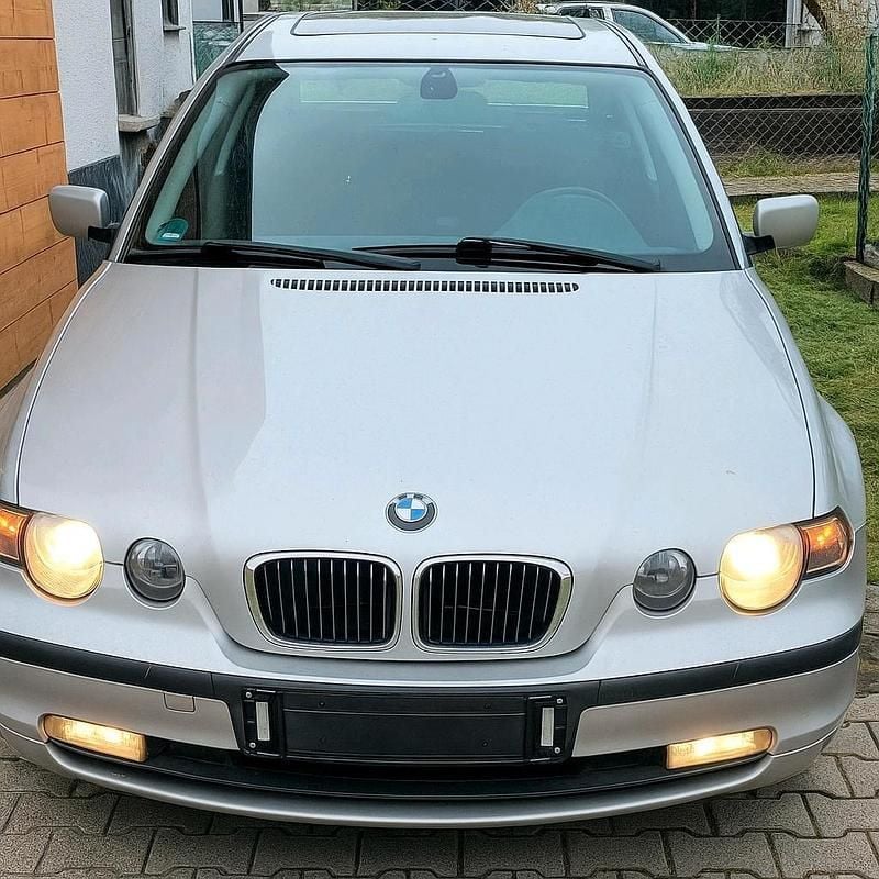 Usado BMW 316 115 HP (84 kW) 2002 Prateado Sedan