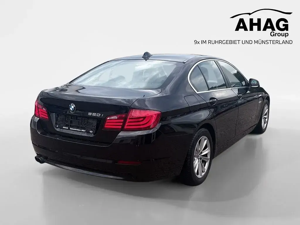 Gebraucht BMW 520 Sport Line 184 PS (135 kW) 2012 Schwarz Limousine
