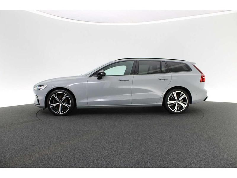 Gebraucht Volvo V60 Plus 197 PS (144 kW) 2023 Grau Kombi