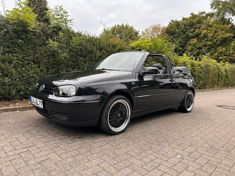 Schwarz Gebraucht 2000 VW Golf Cabriolet Highline Cabrio | 3.700 € (Fairer Preis) - Bild 1/4