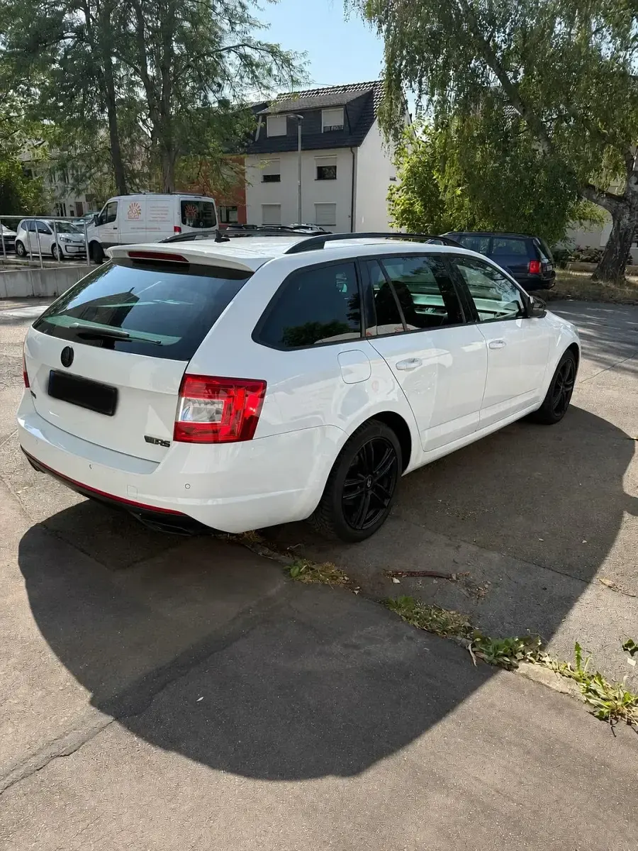 Gebraucht Skoda Octavia RS 184 PS (135 kW) 2016 Weiß Kombi