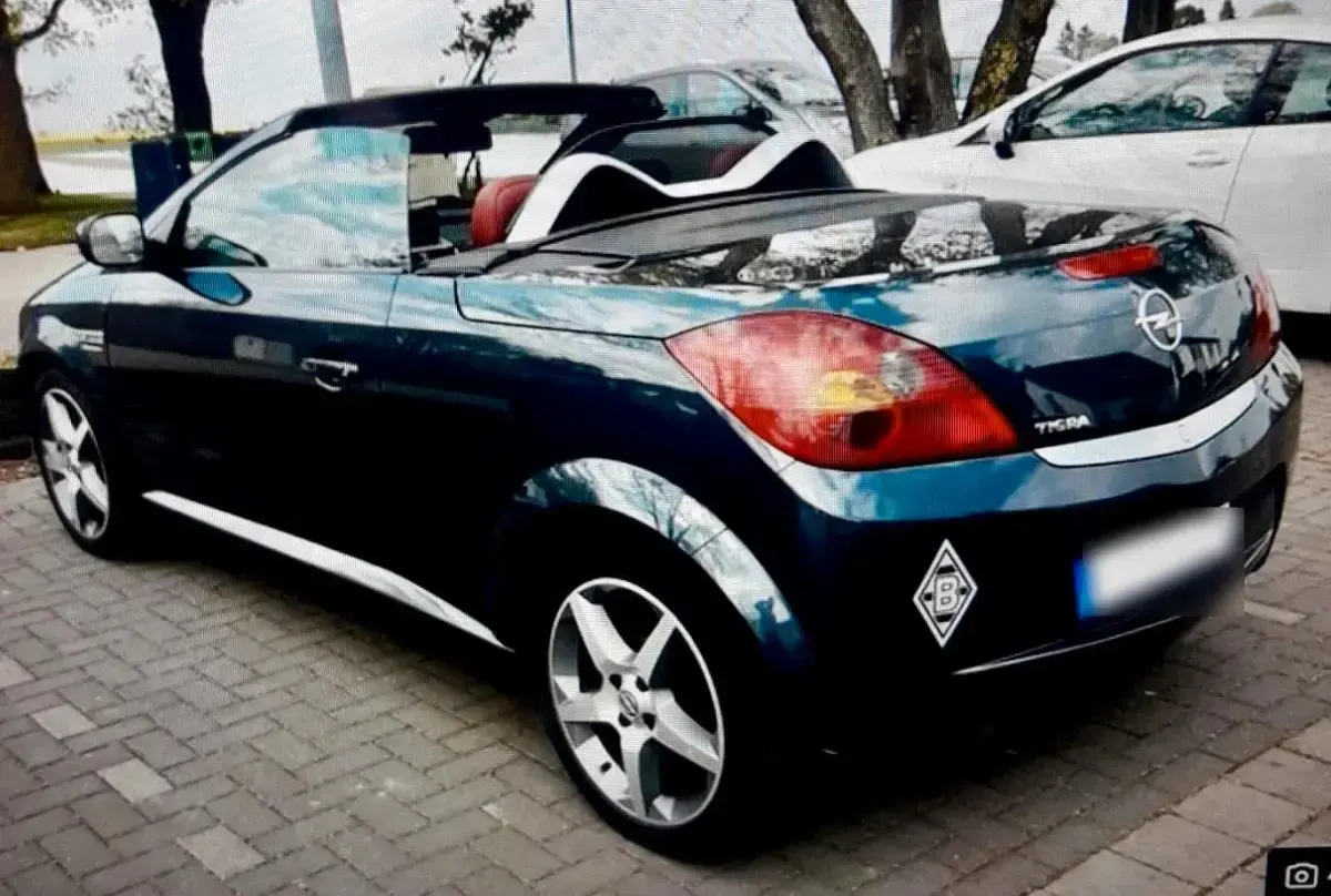 Gebraucht Opel Tigra 90 PS (66 kW) 2007 Blau Cabrio