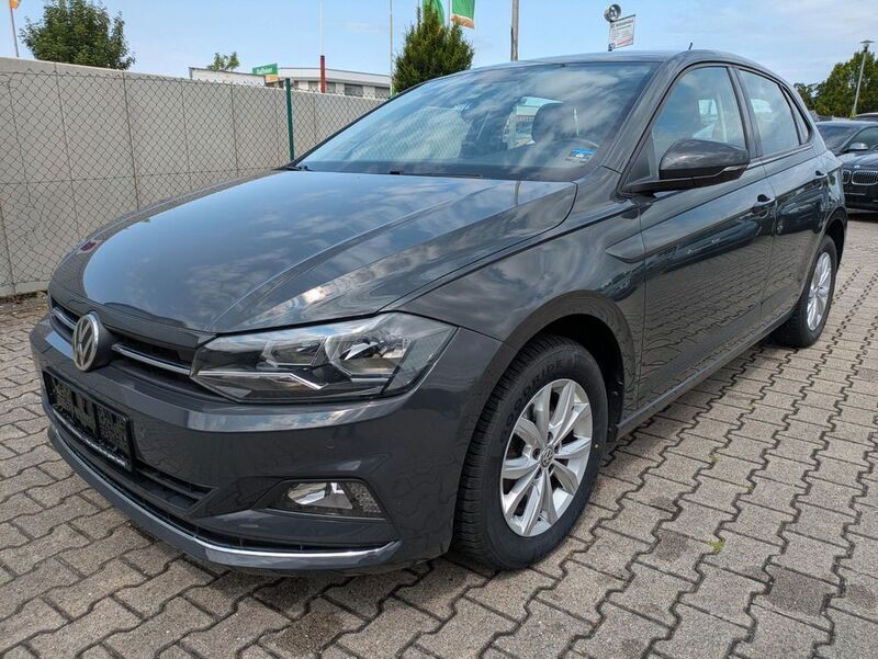 Grau Gebraucht 2018 VW Polo Highline Limousine | 14.600 € (Fairer Preis) - Bild 1/4