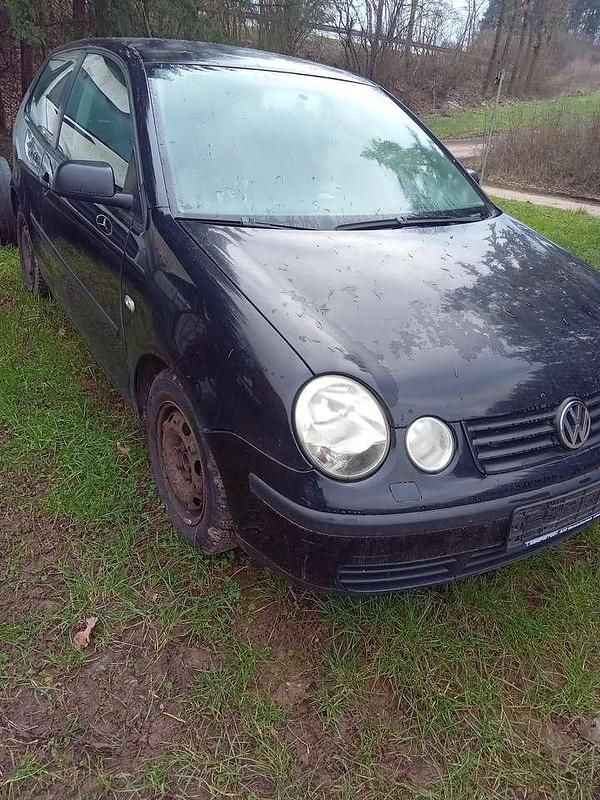 Schwarz Gebraucht 2004 VW Polo Comfortline Limousine | 550 € (Superpreis) - Bild 1/4