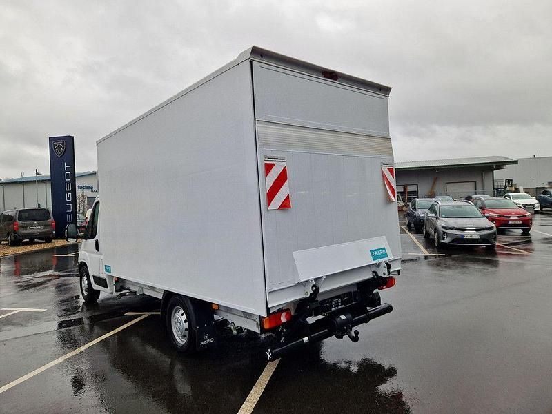 Gebraucht Peugeot Boxer 165 PS (121 kW) 2023 Weiss / schneeweiss Van