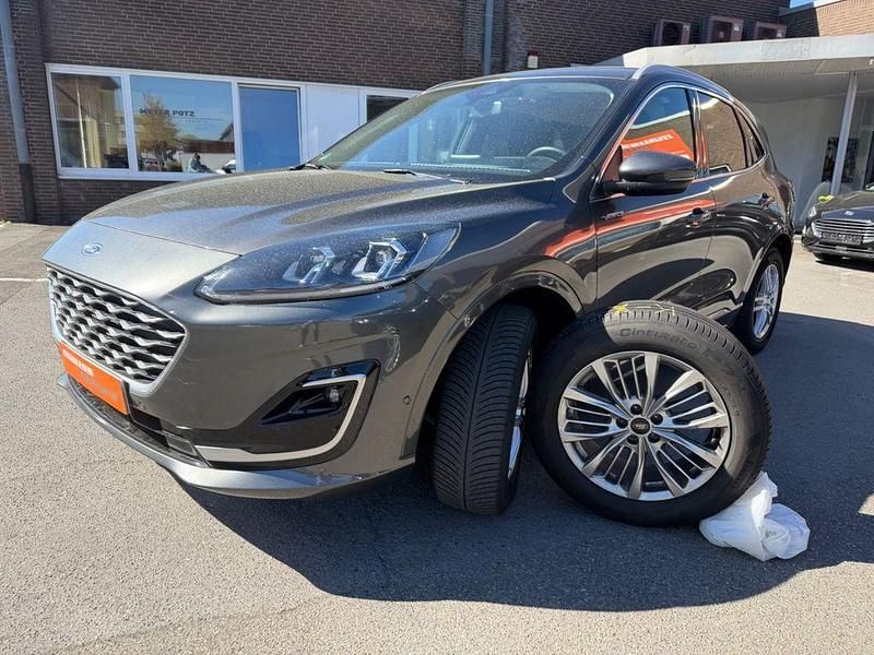 Gebraucht Ford Kuga Vignale 190 PS (139 kW) 2022 Grau SUV