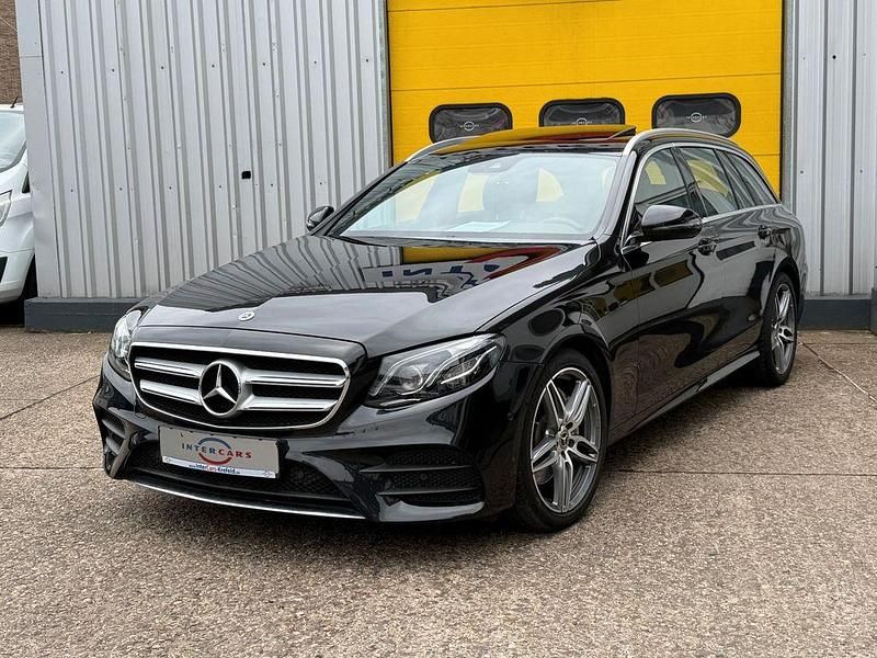 Gebraucht Mercedes E250 AMG line 211 PS (155 kW) 2017 Schwarz Kombi