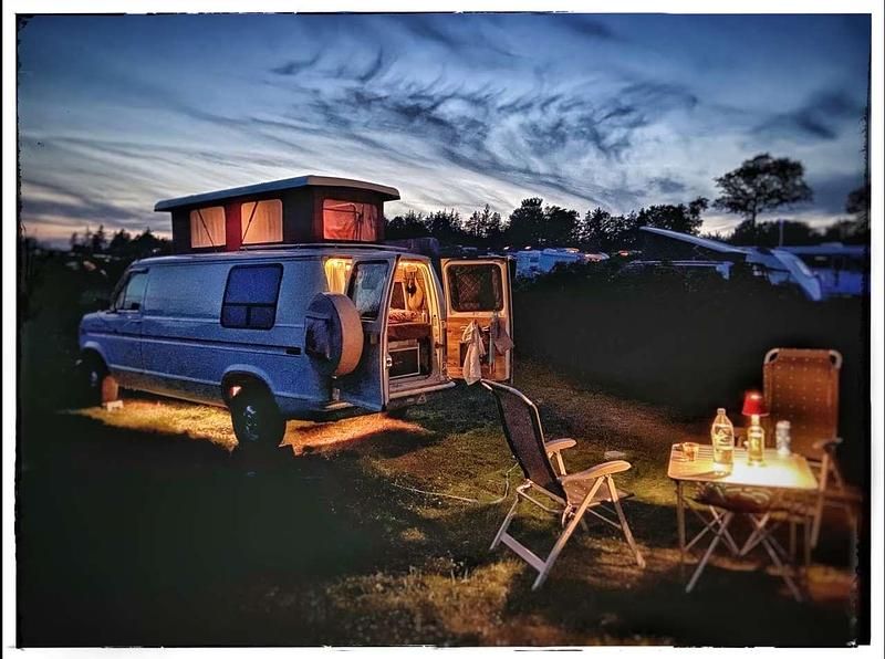 Beige Gebraucht 1985 Ford Econoline Van | 32.999 € - Bild 1/4