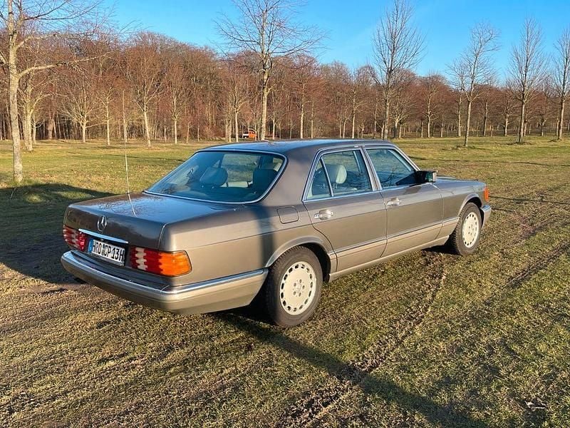 Gebraucht Mercedes 300 SE 179 PS (131 kW) 1986 Grau Limousine