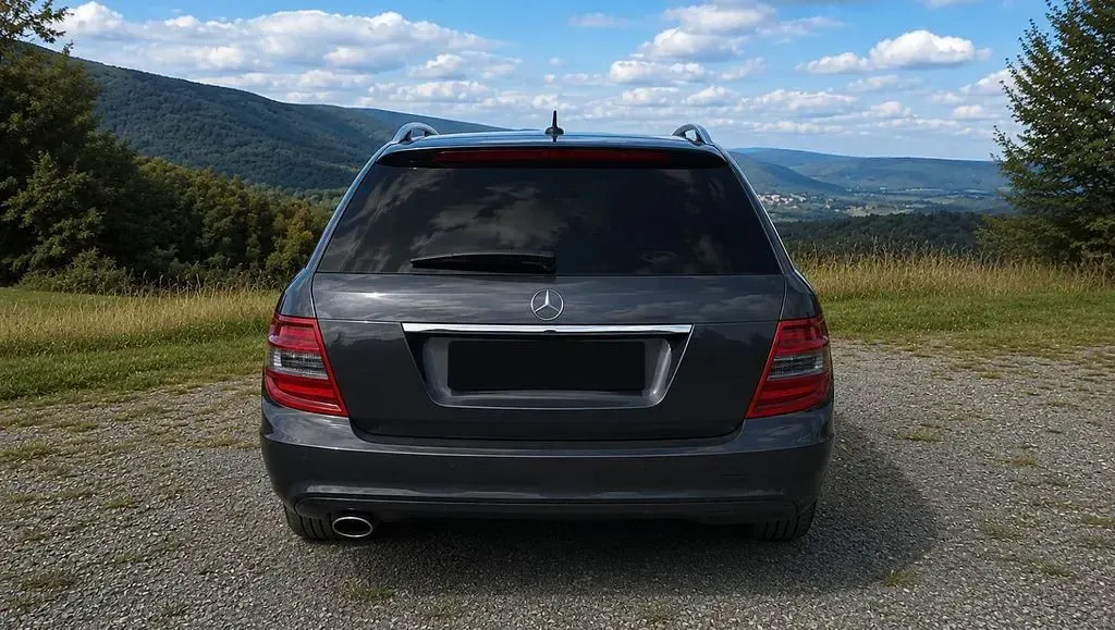 Gebraucht Mercedes E250 Elegance 204 PS (150 kW) 2010 Grau Limousine