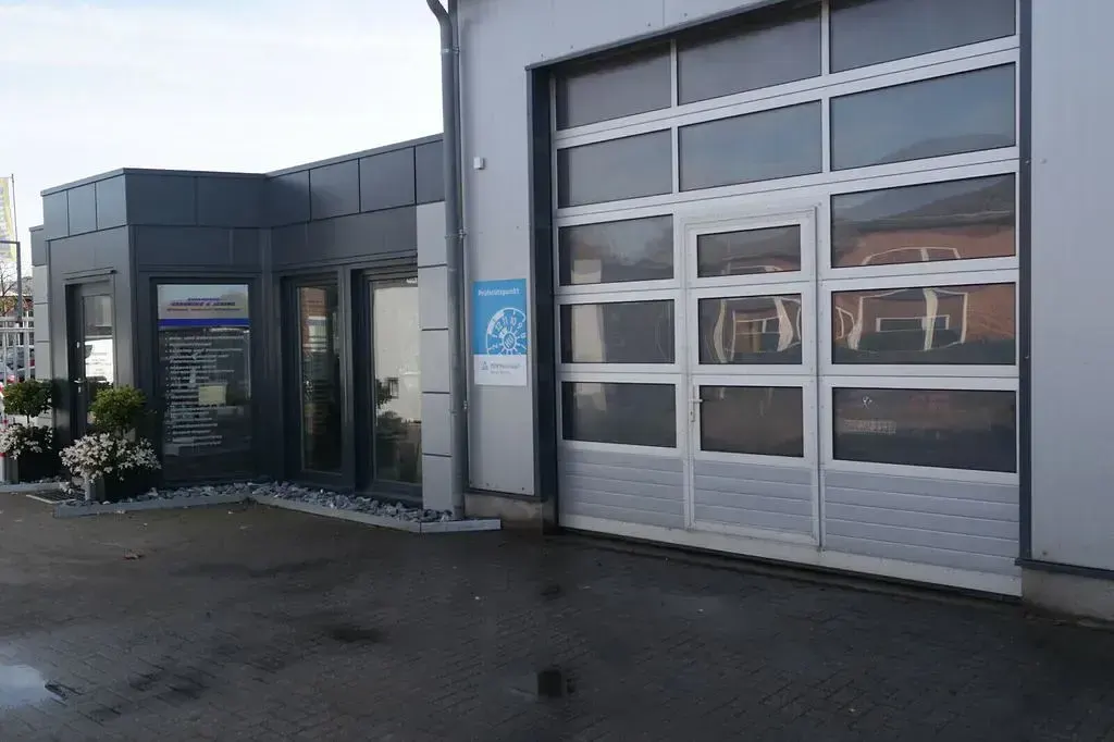 Gebraucht Mercedes B180 122 PS (89 kW) 2016 Grau Kleinwagen