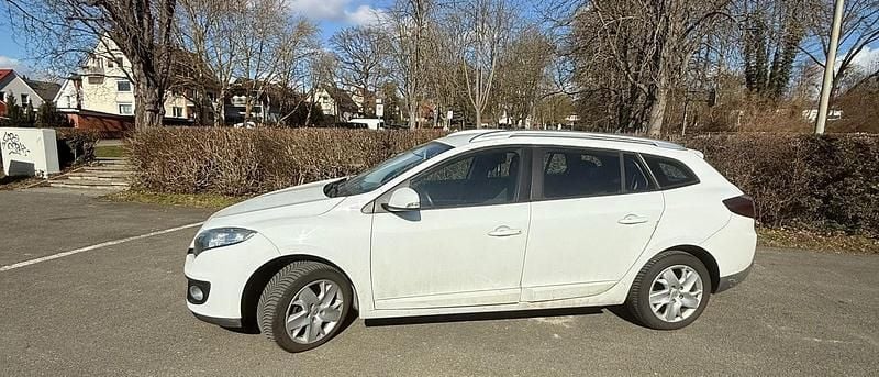 Gebraucht Renault Mégane GrandTour 101 PS (74 kW) 2013 Weiß Kombi