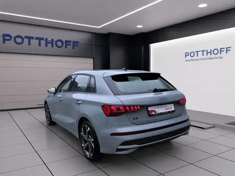 Gebraucht Audi A3 Comfort 150 PS (110 kW) 2025 Pfeilgrau perleffekt Limousine