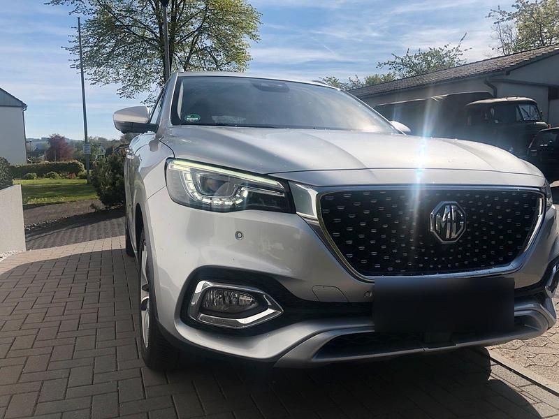 Second-hand MG EHS 258 CP (189 kW) 2022 Argintiu SUV