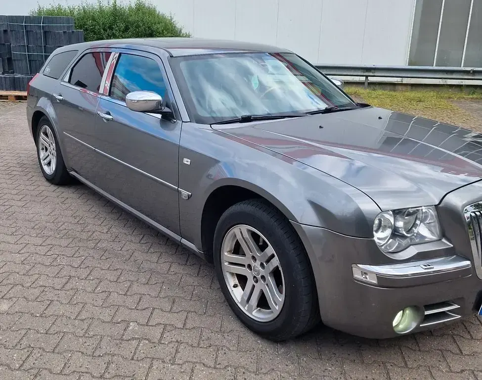 Gebraucht Chrysler 300C Touring 249 PS (183 kW) 2007 Grau Kombi
