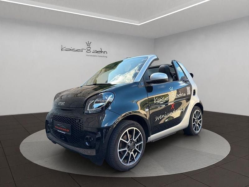 Schwarz Gebraucht 2021 Smart ForTwo Electric Drive Prime Cabrio | 14.453 € (Fairer Preis) - Bild 1/4