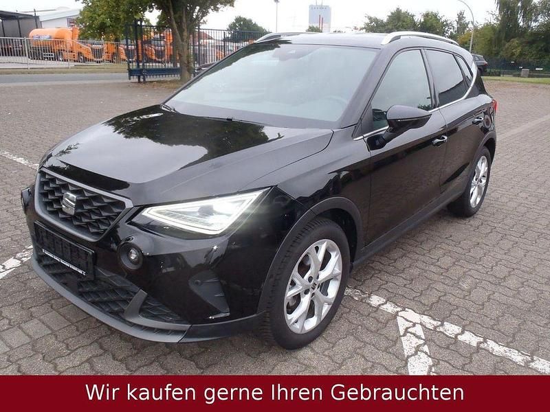 Schwarz Gebraucht 2024 Seat Arona FR SUV | 22.779 € (Etwas zu teuer) - Bild 1/4
