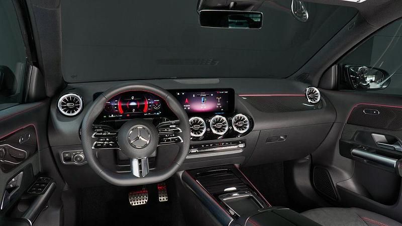 Neu Mercedes GLA200 AMG line 163 PS (119 kW) 2025 Kosmosschwarz  lack SUV