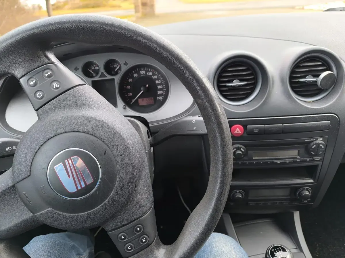 Gebraucht Seat Ibiza 85 PS (62 kW) 2008 Schwarz Kleinwagen