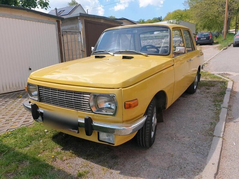 Gelb Gebraucht 1975 Wartburg 353 Limousine | 5.500 € - Bild 1/4