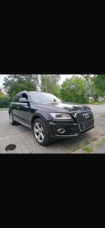 Second-hand Audi Q5 S-Line 190 CP (139 kW) 2015 Negru SUV