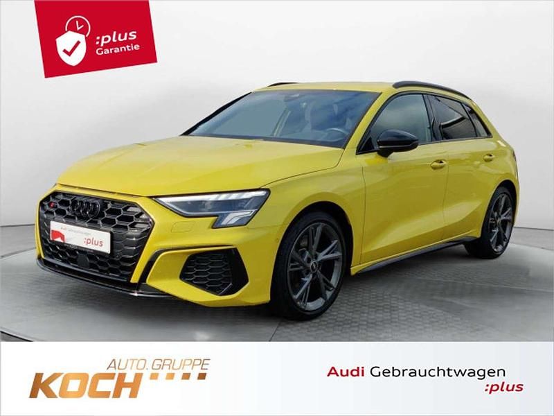 Gelb Gebraucht 2024 Audi S3 Ambiente Limousine | 43.890 € (Fairer Preis) - Bild 1/2
