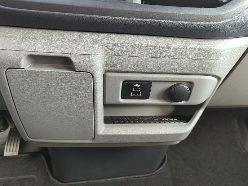 Neu Ford Transit Custom 136 PS (100 kW) 2026 Frozen white Limousine