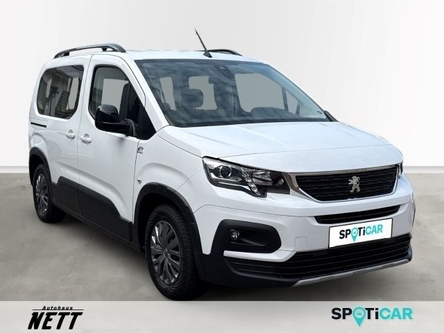 Gebraucht Peugeot e-Rifter Allure 100 kW (136 PS) 2023 Weiss Van / Kleinbus
