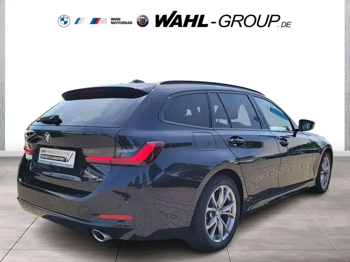 Gebraucht BMW 318 Sport Line 156 PS (114 kW) 2024 Schwarz Kombi