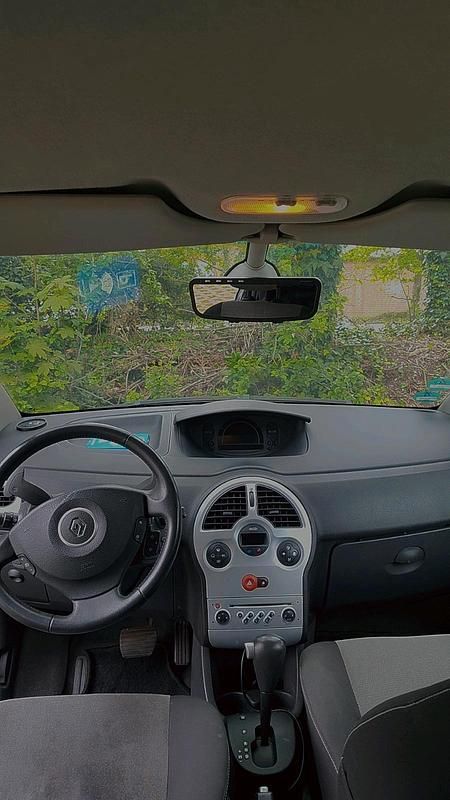 Second-hand Renault Modus 110 CP (80 kW) 2006 Negru Monovolum