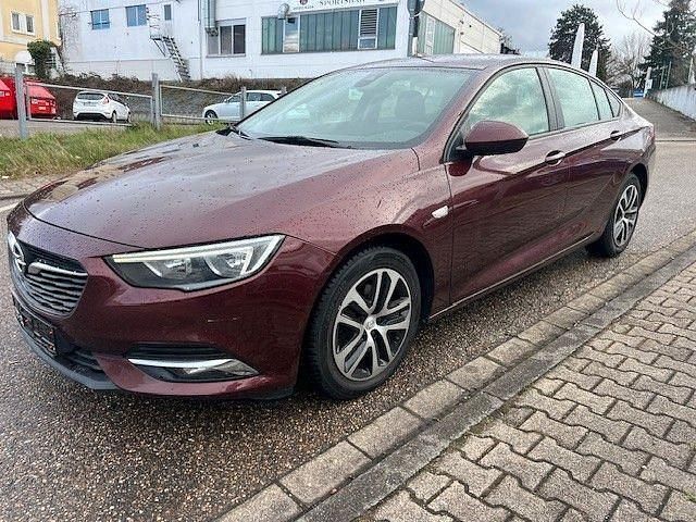 Gebraucht Opel Insignia Edition 136 PS (100 kW) 2018 Braun Limousine