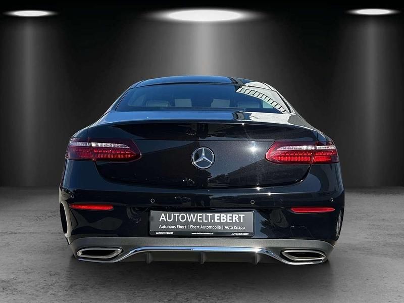 Gebraucht Mercedes E450 AMG line 367 PS (269 kW) 2021 Schwarz Kleinwagen