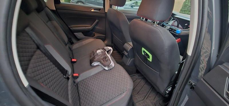 Grau Gebraucht 2019 VW Polo Limousine | 12.000 € (Teuer) - Bild 1/4