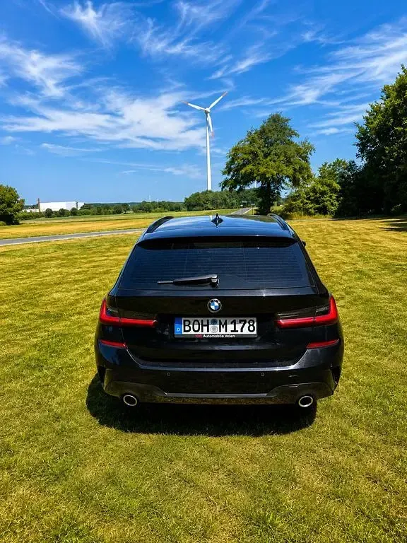 Gebraucht BMW 330 M Sport 258 PS (189 kW) 2019 Schwarz Kombi
