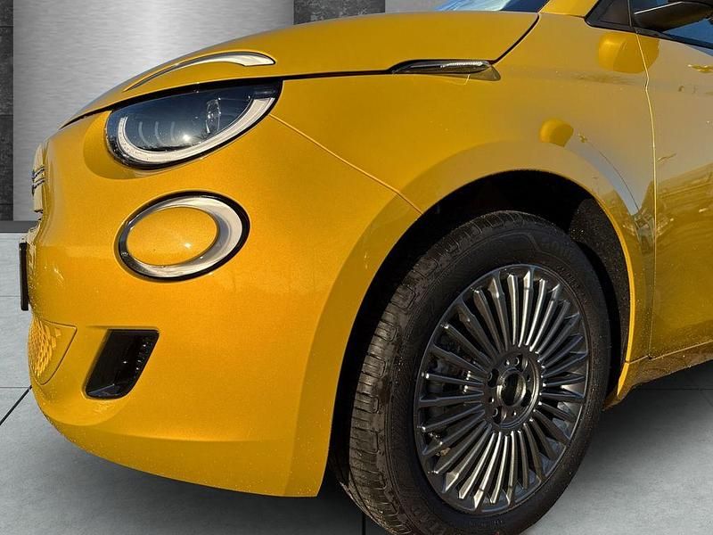 Neu Fiat 500 Launch Edition 65 PS (47 kW) 2026 Sun of italy Kleinwagen