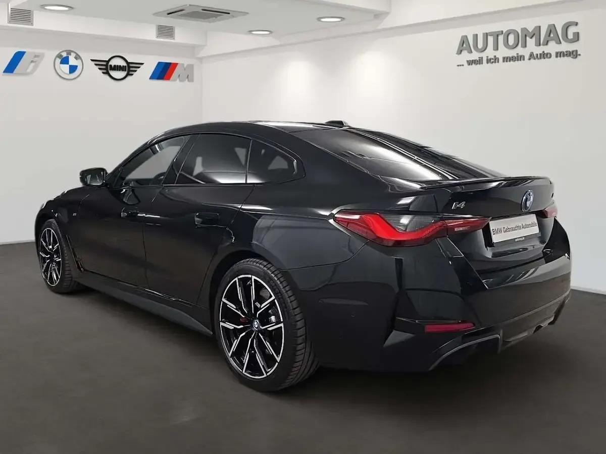Gebraucht BMW i4 400 kW (544 PS) 2024 Black sapphire Limousine