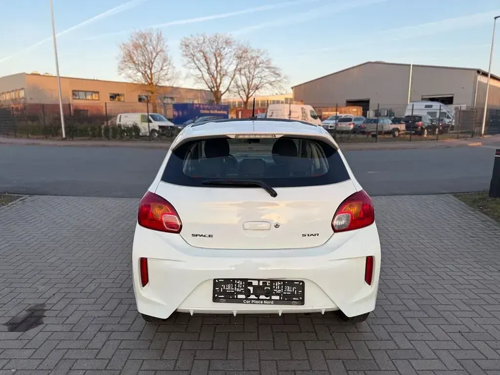Gebraucht Mitsubishi Space Star 71 PS (52 kW) 2020 Weiß Kleinwagen