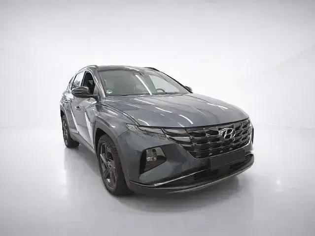 Gebraucht Hyundai Tucson Blackline 180 PS (132 kW) 2023 Teal blue / met SUV