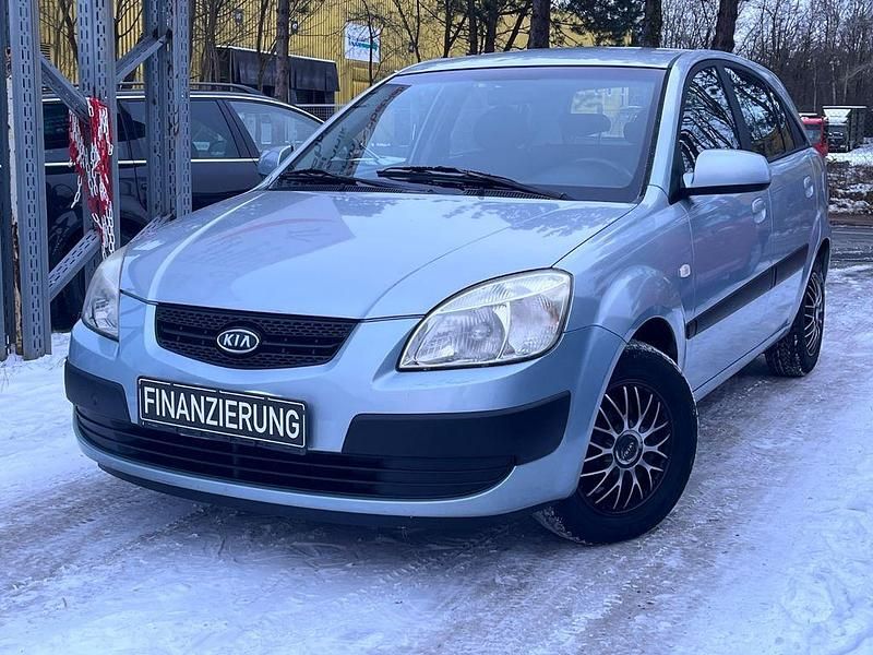 Gebraucht Kia Rio EX 97 PS (71 kW) 2006 Silber Limousine